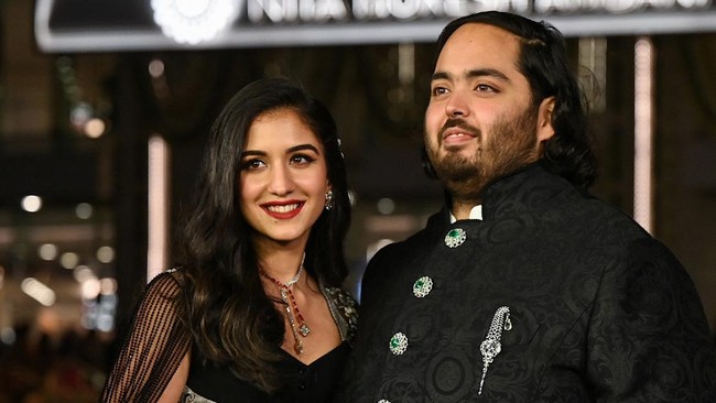 Hadiri Pernikahan Anak Orang Terkaya di Asia Anant Ambani